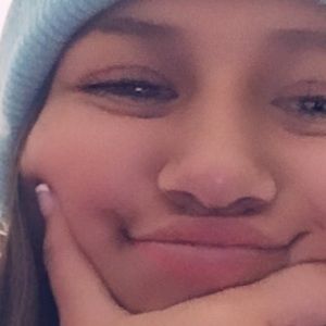 Meet your Posher, Noemi